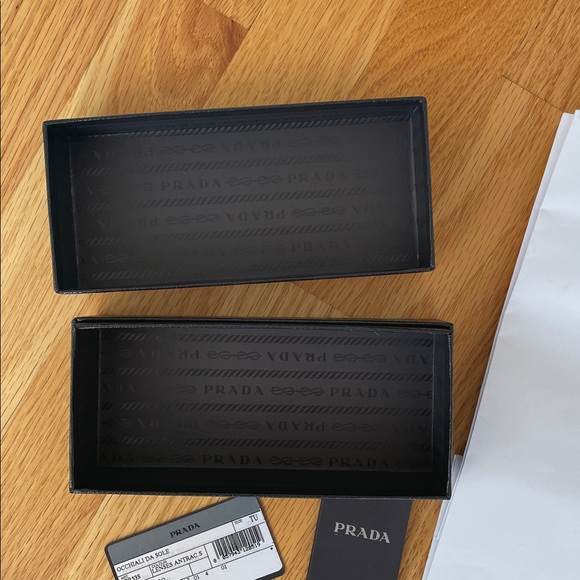 Like new Prada sunglasses box, gift bag and tags - Picture 4 of 4